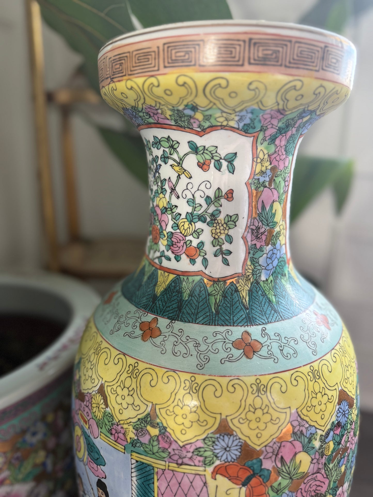 Large Famille Jaune floor vase