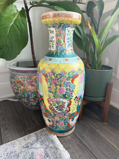 Large Famille Jaune floor vase