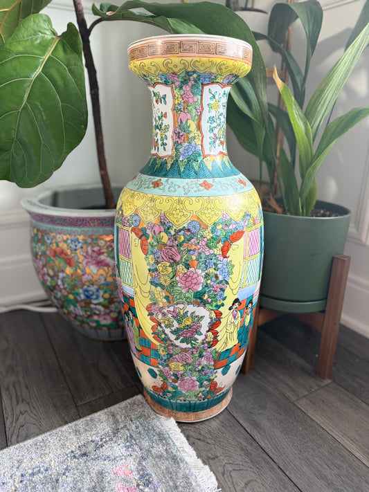 Large Famille Jaune floor vase