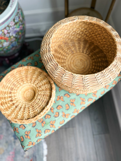 Woven lidded basket