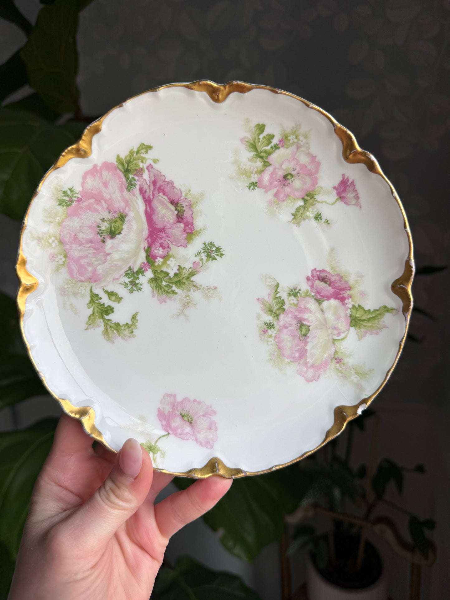 Floral Plate (with chip)